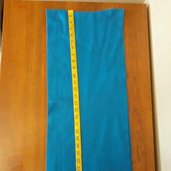 Lambswool Scarf - Picture 7 of 8